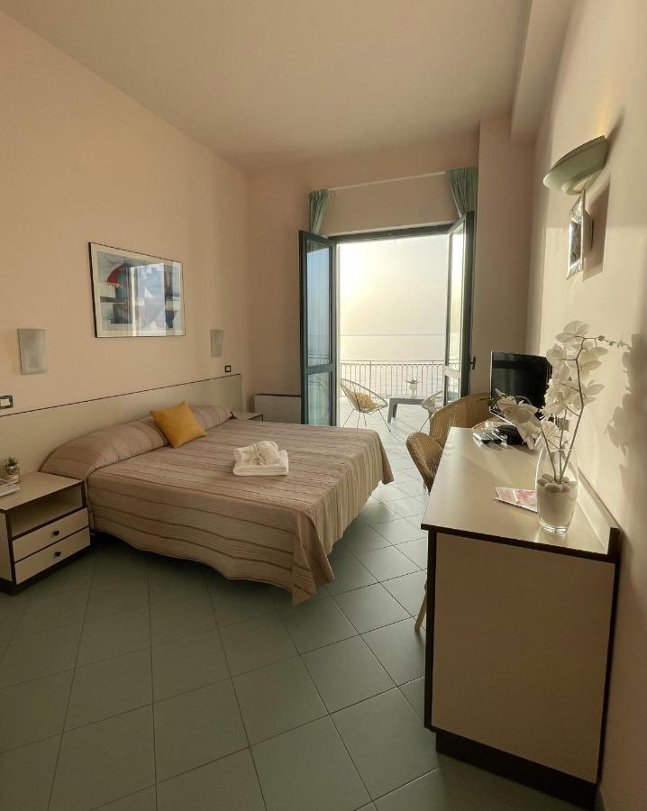 Hotel L'Approdo Di Angelino Pizzolungo Exterior foto
